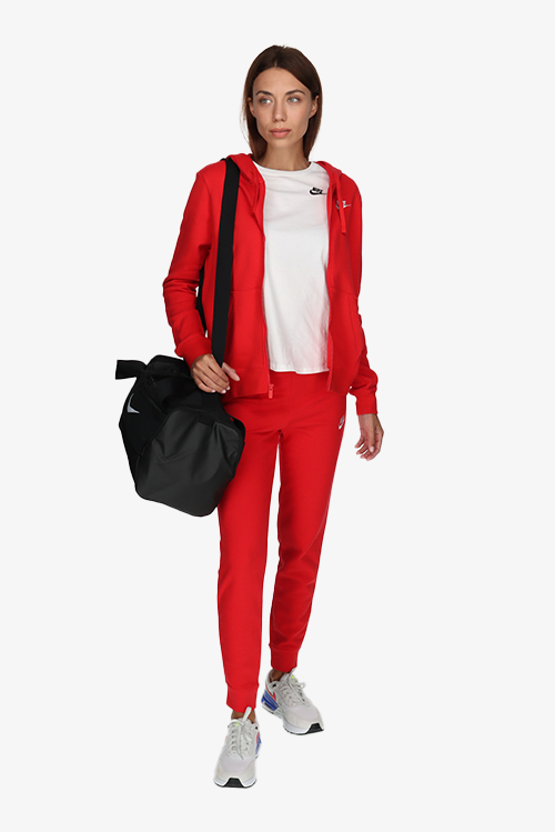 <center><b>Nike Sportswear kombinacija</center></b>