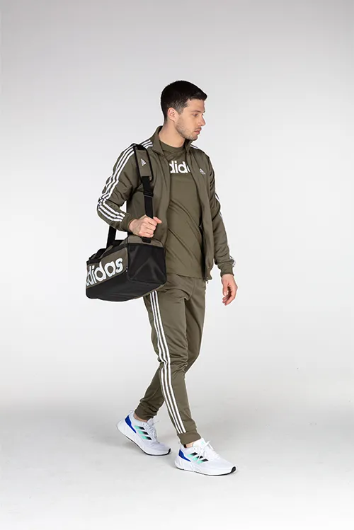 <center><b>Adidas kombinacija za muškarce</center></b>