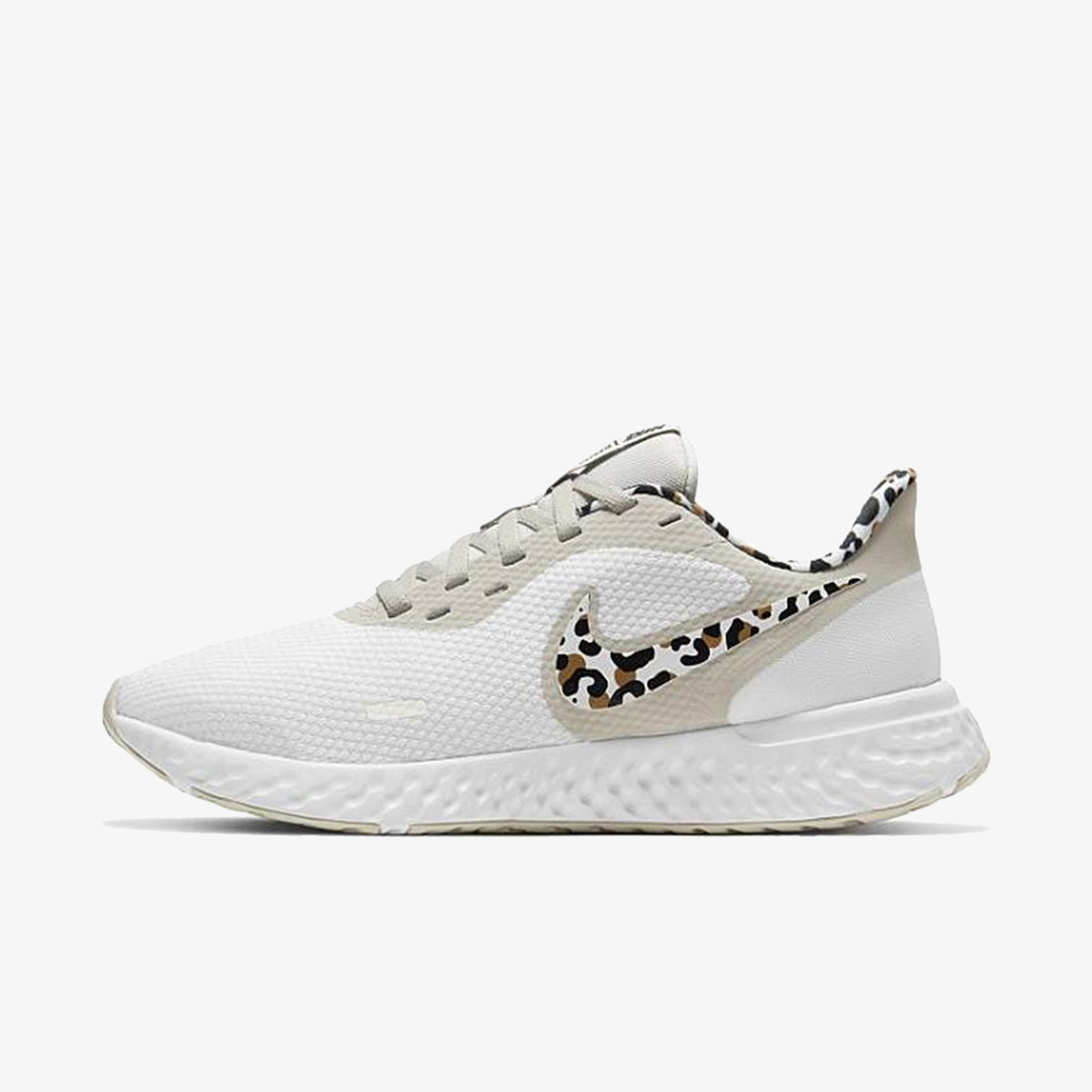 Nike best sale revolution 5w