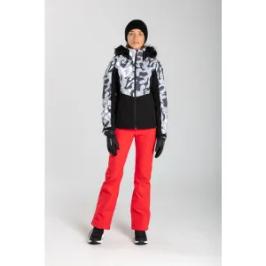 Aktivni na snegu uz Icepeak