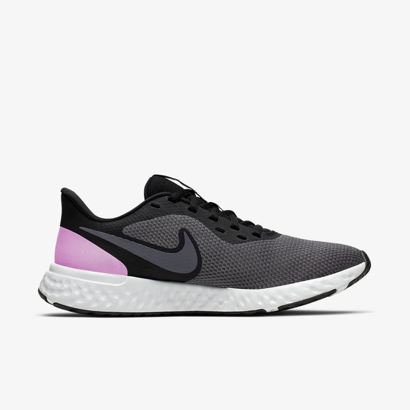 NIKE Patike WMNS NIKE REVOLUTION 5