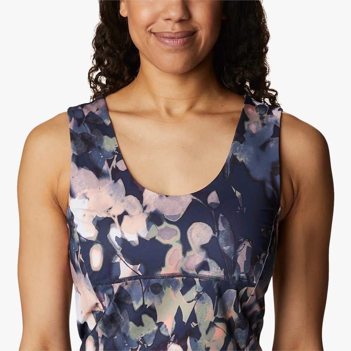 COLUMBIA Top Boundless Trek