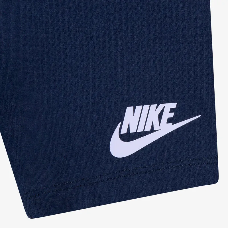 NIKE ŠORC I MAJICA Boxy