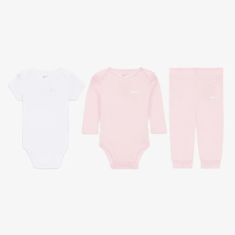 NIKE Set Essentials 