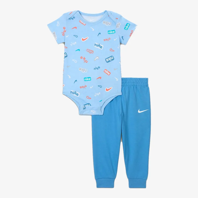 NIKE Set Printed