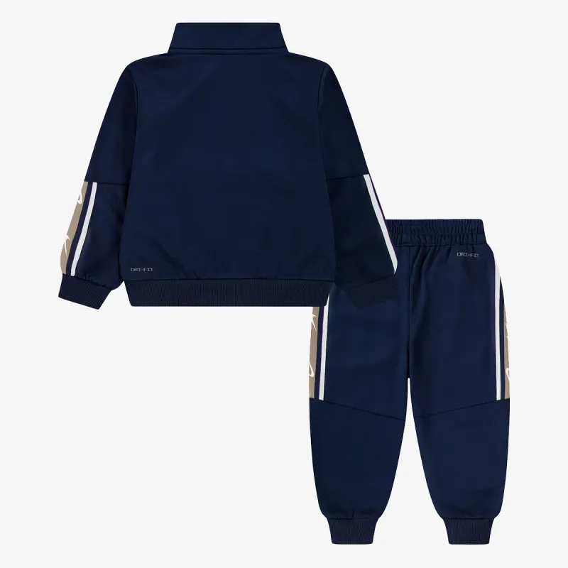 NIKE Trenerka Sportswear Club