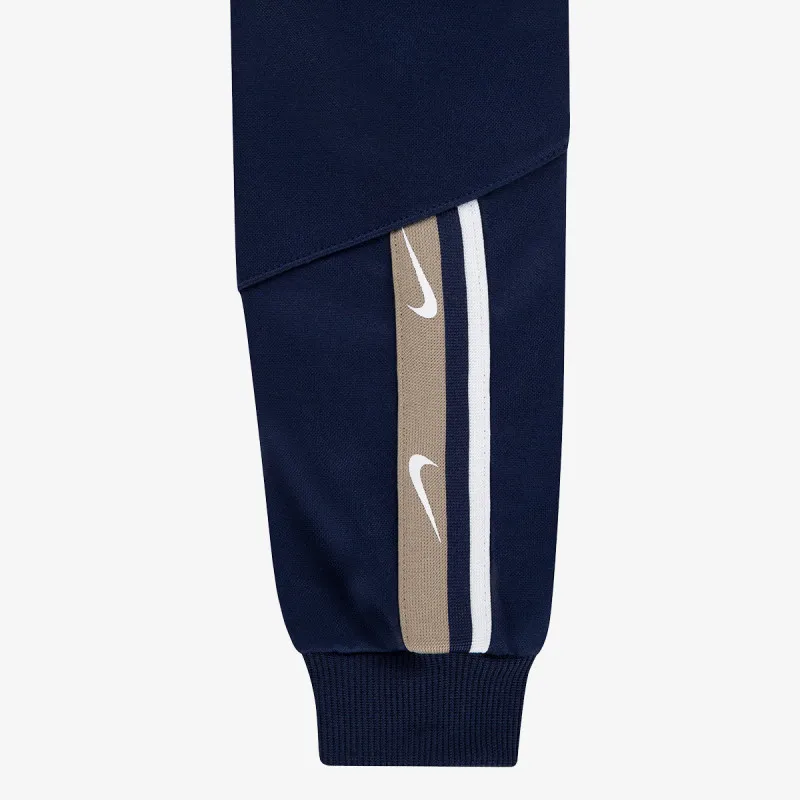 NIKE Trenerka Sportswear Club