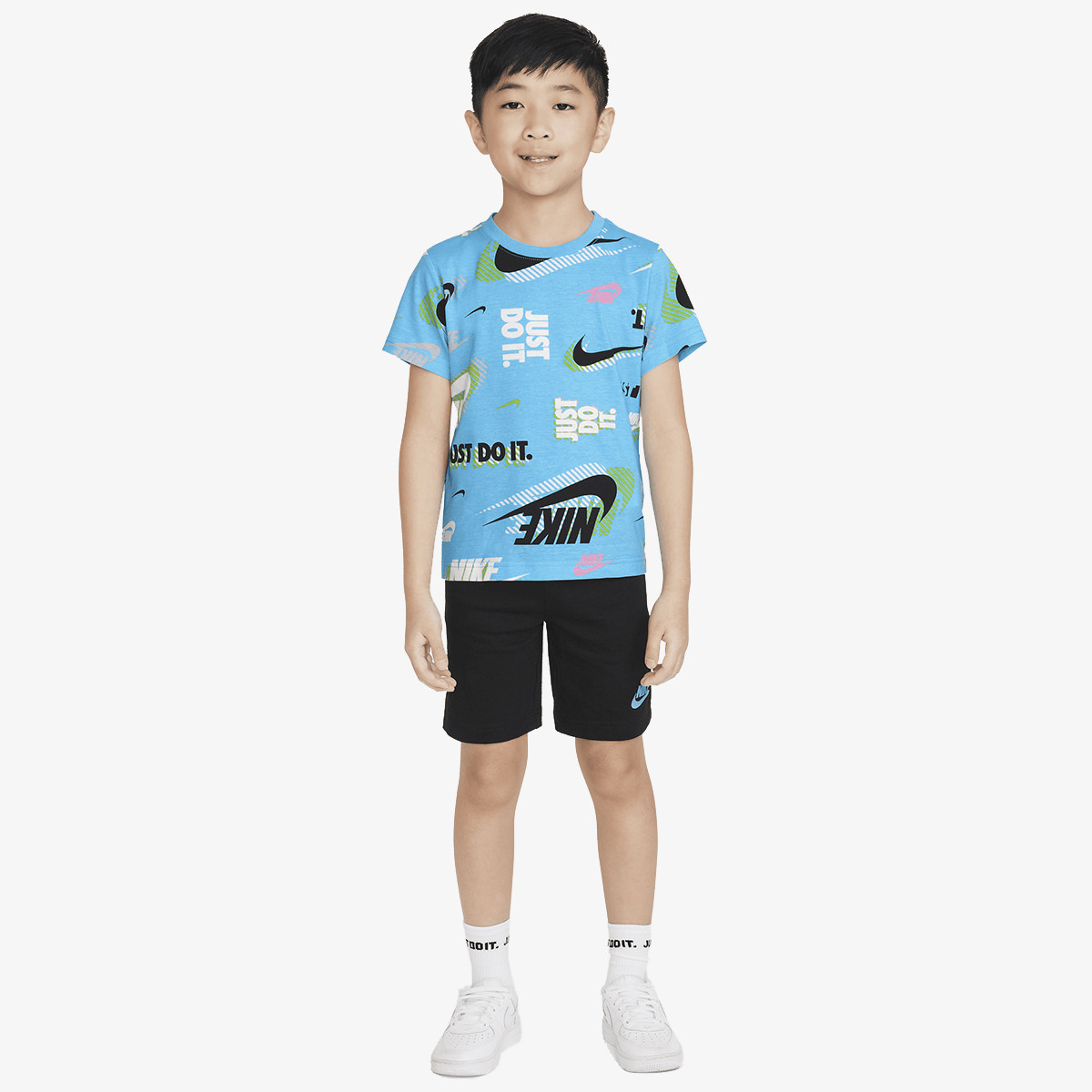 NIKE ŠORC I MAJICA Active Joy Set