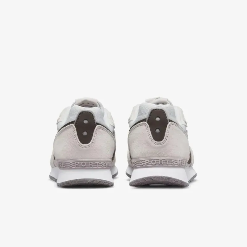 NIKE Patike Venture Runner 