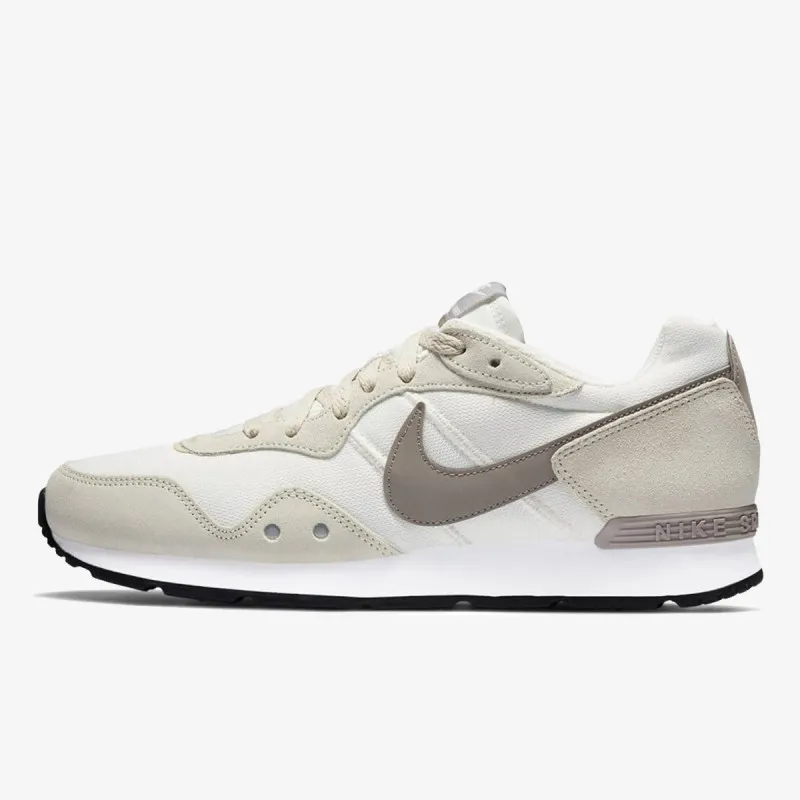 NIKE Patike Venture Runner 