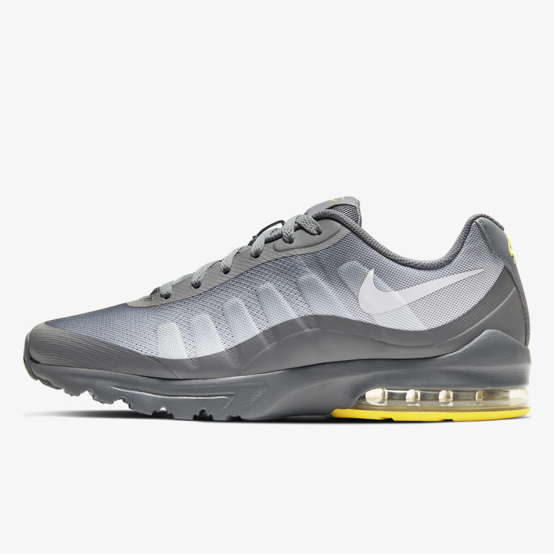 Nike clearance invigor muske