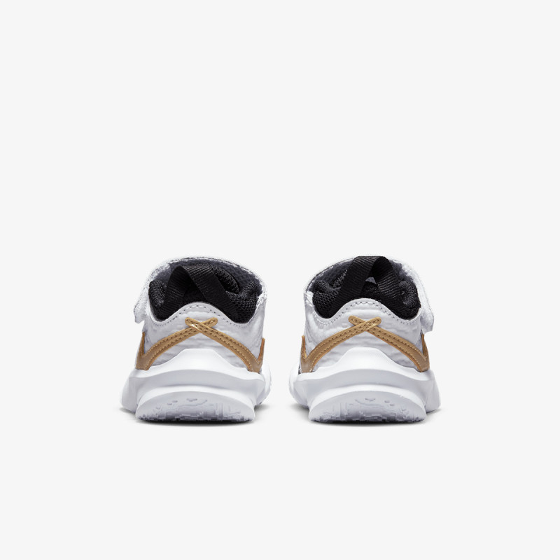 NIKE Patike Team Hustle D 10