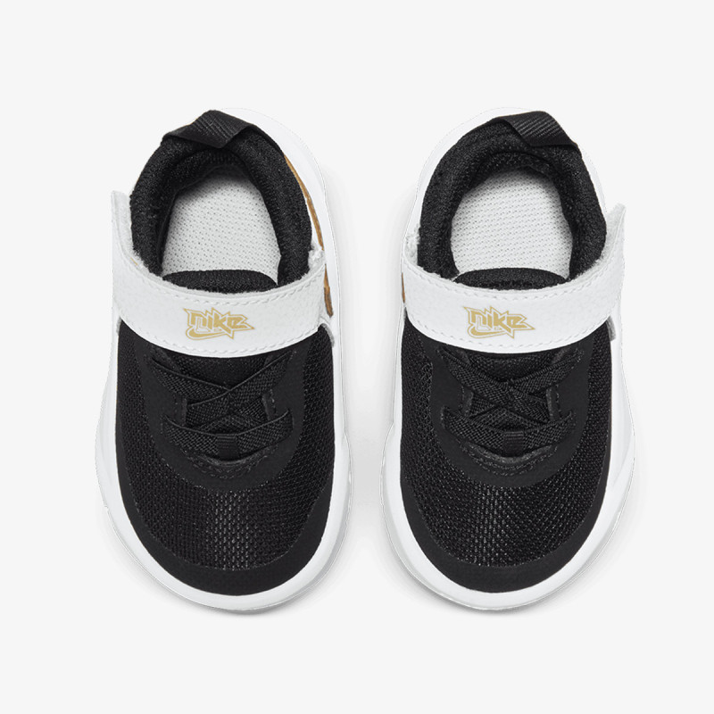 NIKE Patike Team Hustle D 10