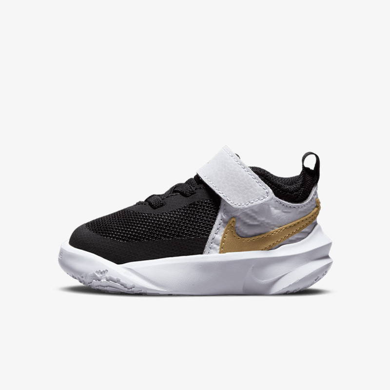 NIKE Patike Team Hustle D 10