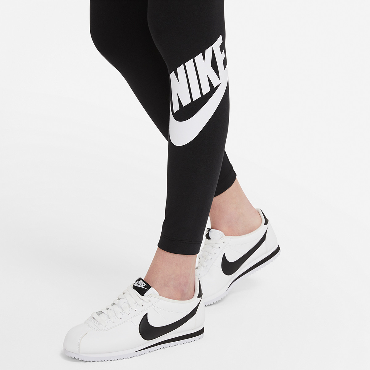 NIKE Helanke Sportswear Essential