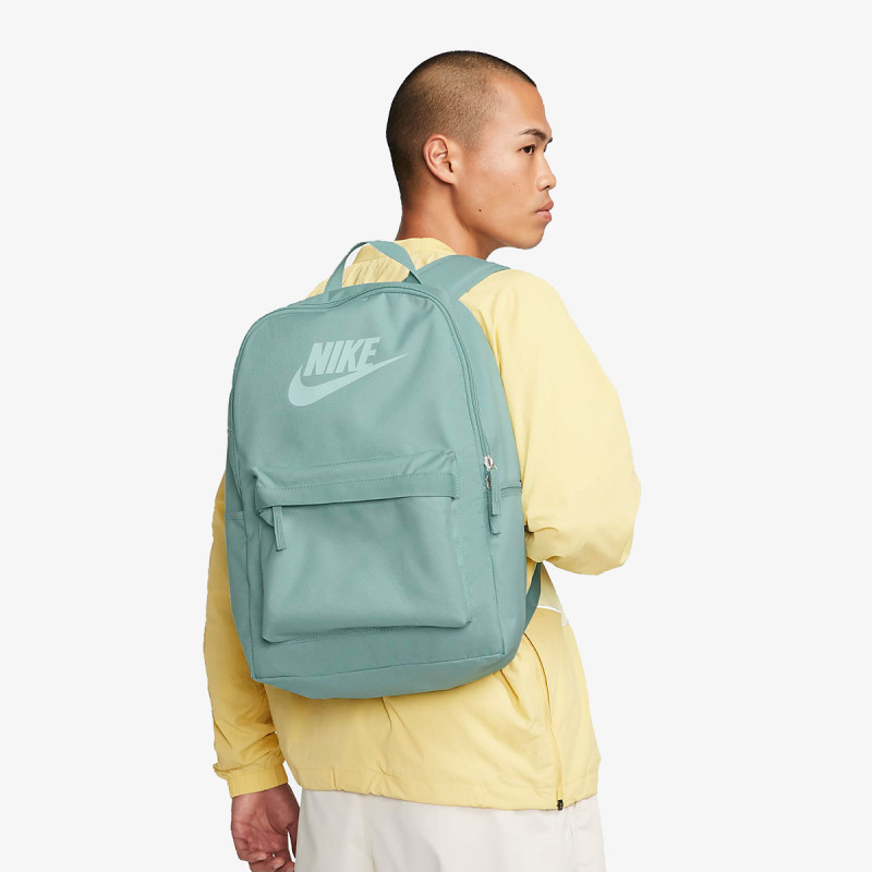 NIKE Ranac Heritage