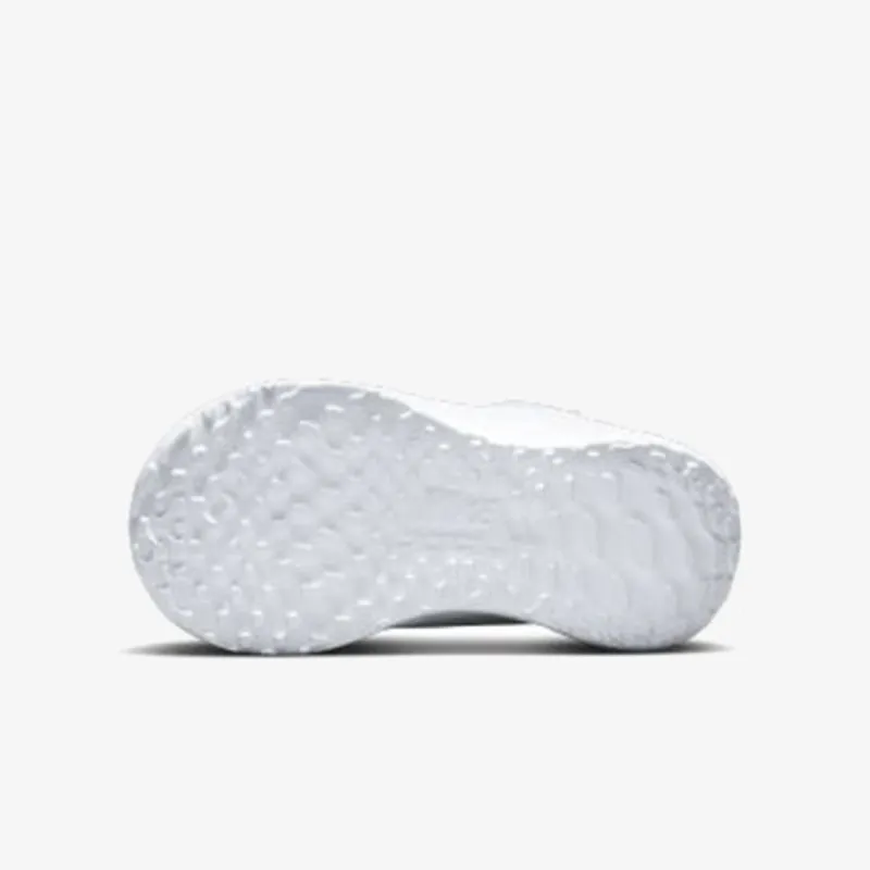 NIKE Patike Revolution 6