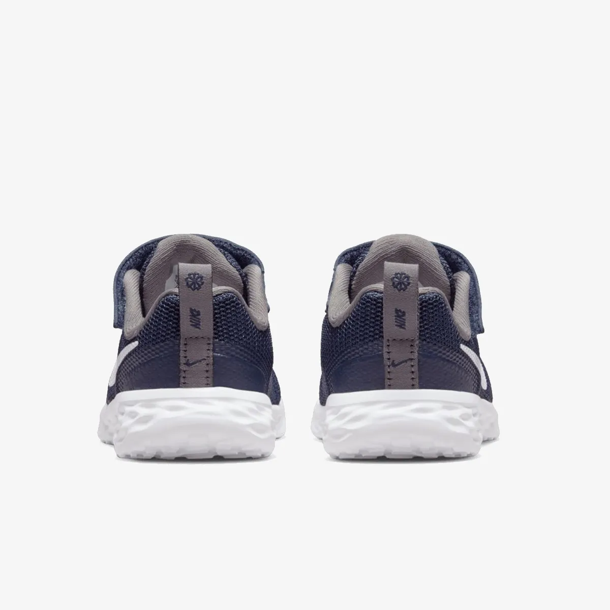 NIKE Patike Revolution 6