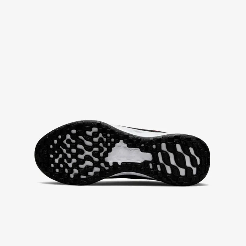 NIKE Patike Revolution 6