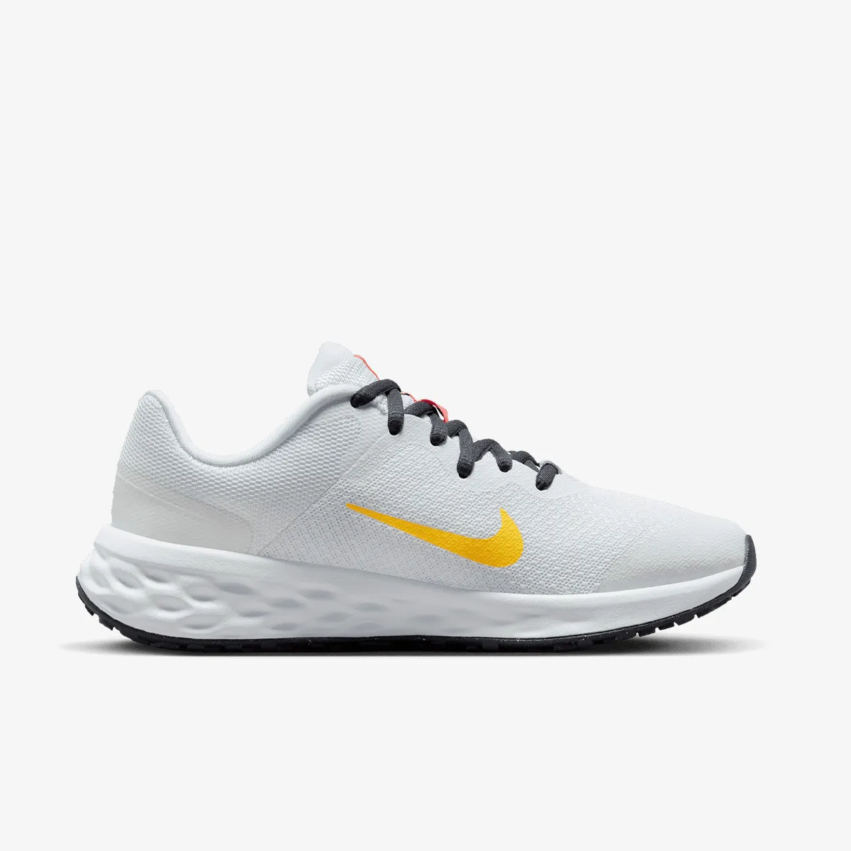 NIKE Patike Revolution 6