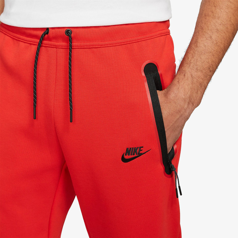NIKE Donji deo trenerke Tech Fleece Liverpool FC
