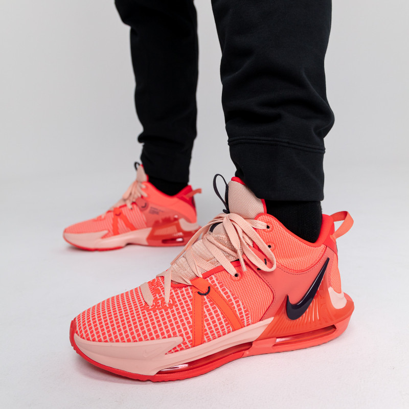 NIKE Patike LeBron Witness 7