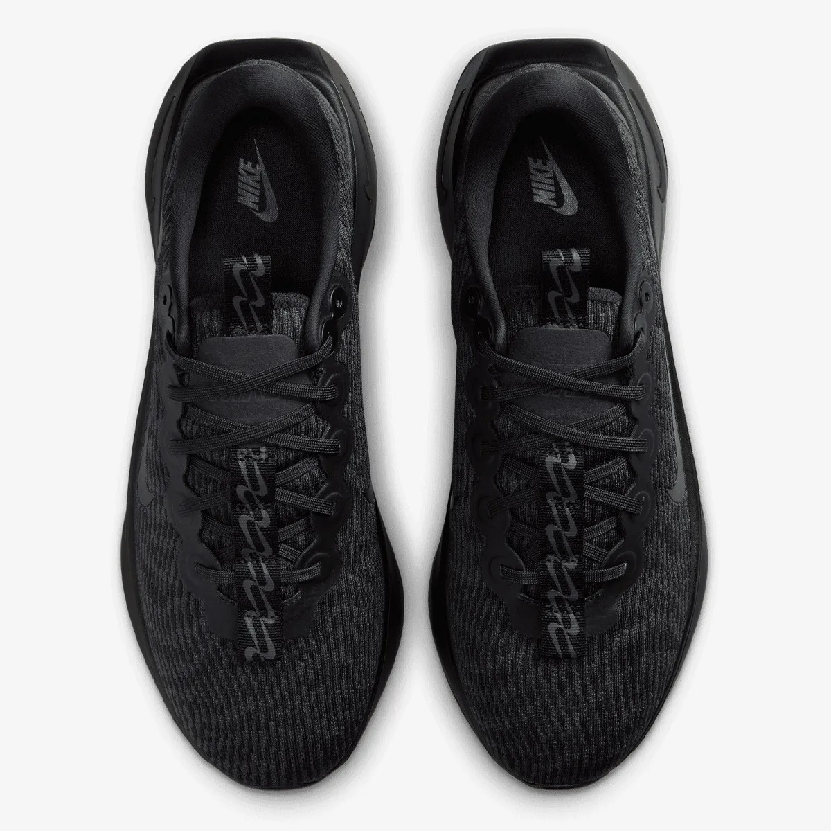 NIKE Patike Escape Momentum 