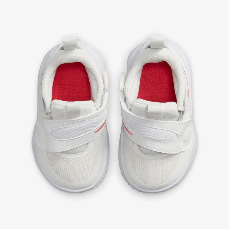 NIKE Patike Team Hustle D 11