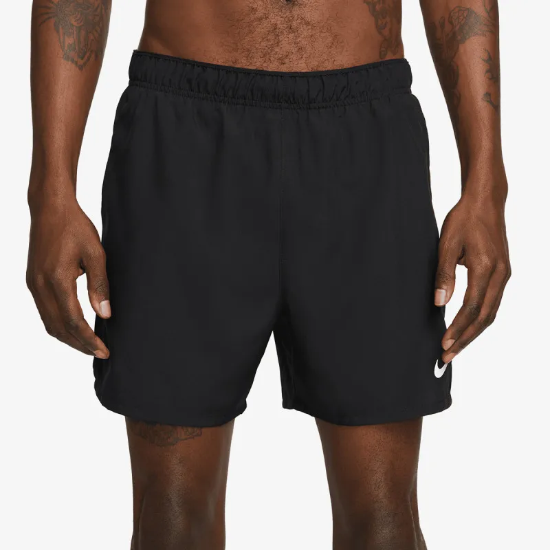 NIKE Šorc Challenger