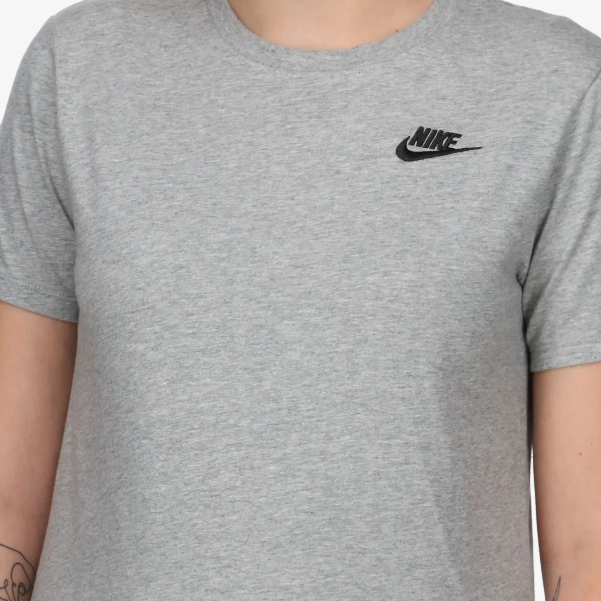 NIKE Majica Sportswear Club Essential