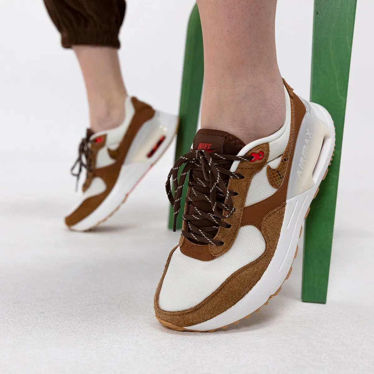 NIKE Patike Air Max SYSTEM Special Edition 