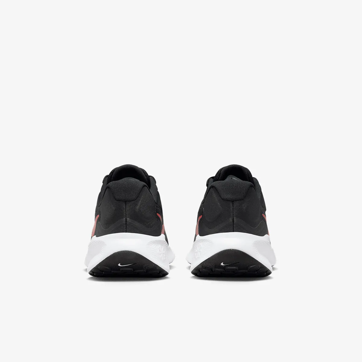 NIKE Patike Revolution 7