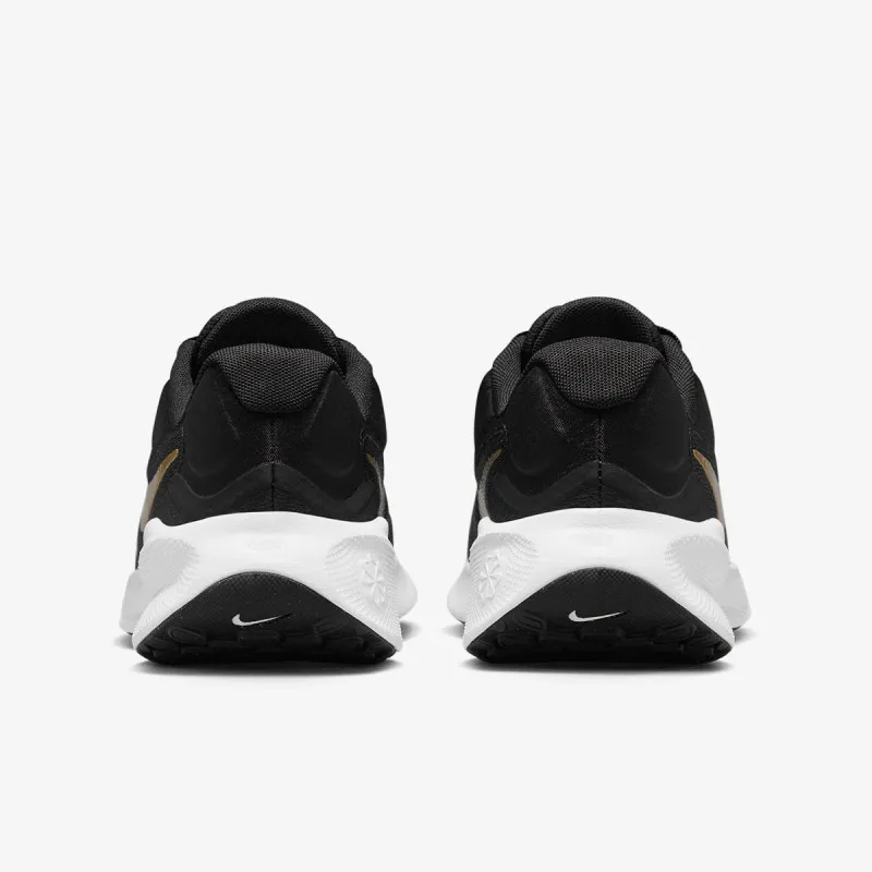 NIKE Patike Revolution 7
