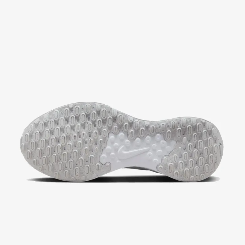 NIKE Patike Revolution 7