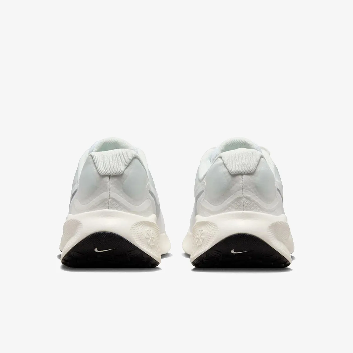 NIKE Patike Revolution 7