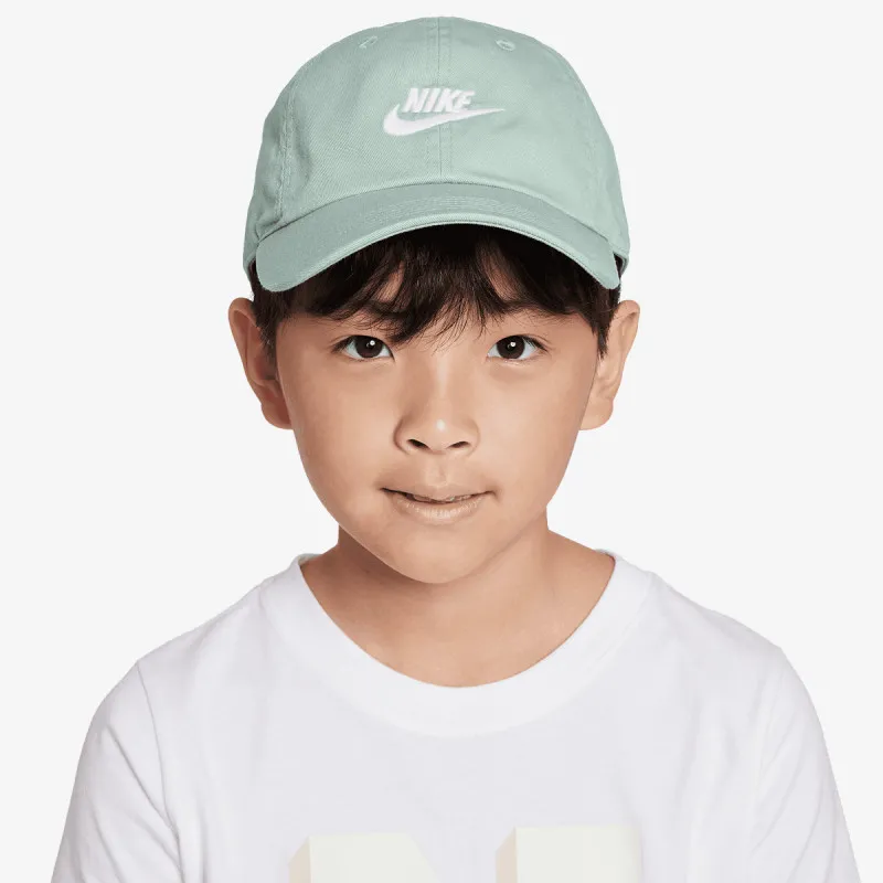 NIKE Kačket Club 