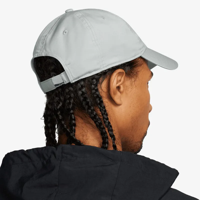 NIKE Kačket Dri-FIT Club