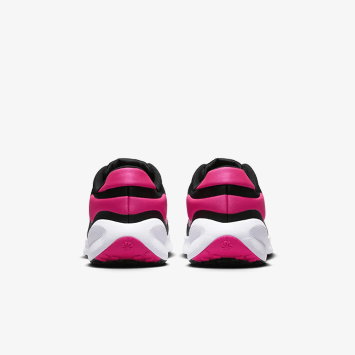 NIKE Patike Revolution 7