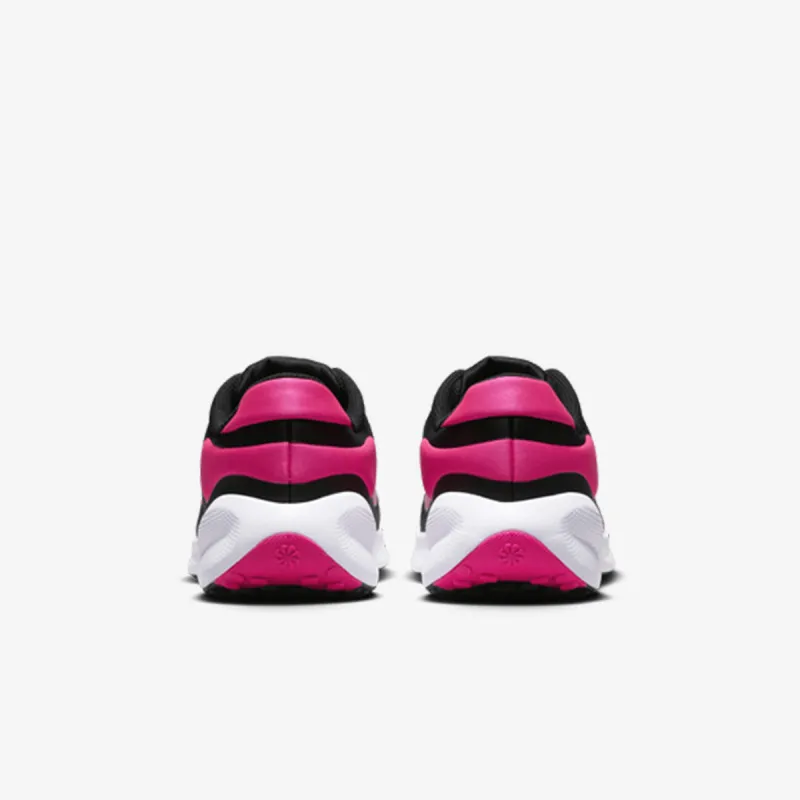 NIKE Patike Revolution 7
