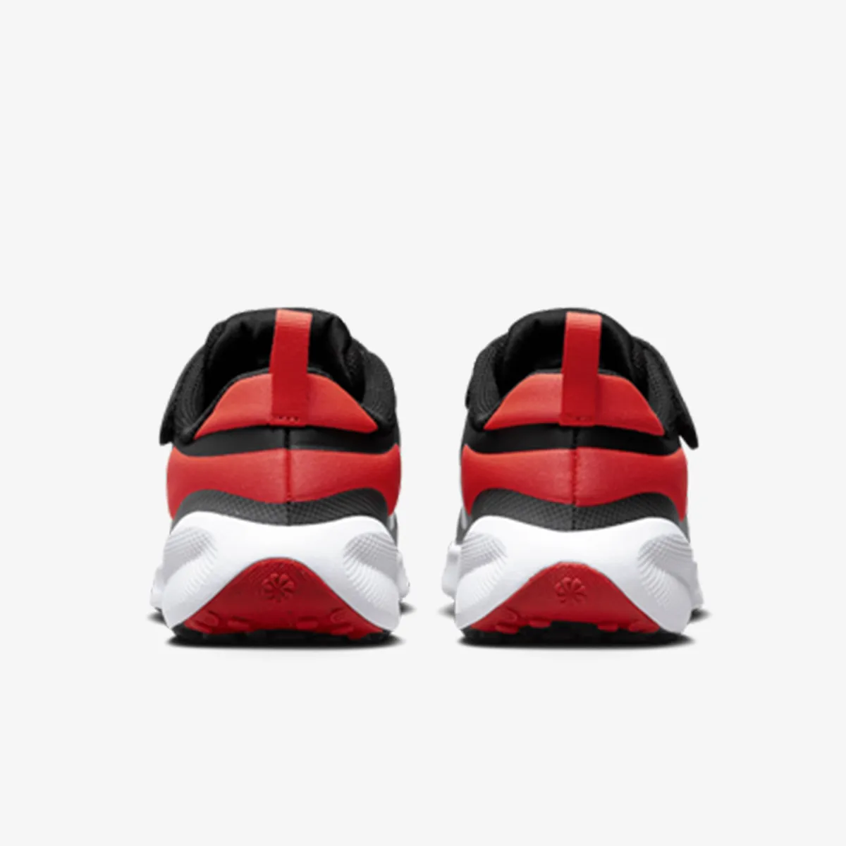 NIKE Patike Revolution 7