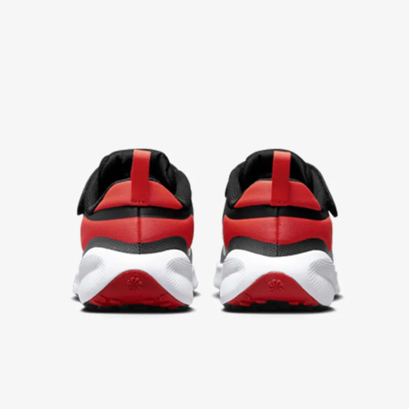 NIKE Patike Revolution 7