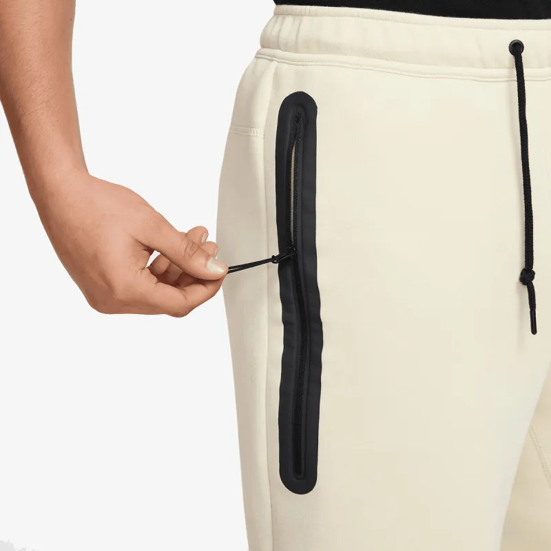 NIKE Šorc Tech Fleece 