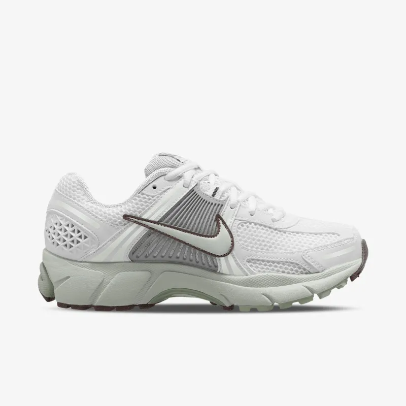 NIKE Patike W NIKE ZOOM VOMERO 5 