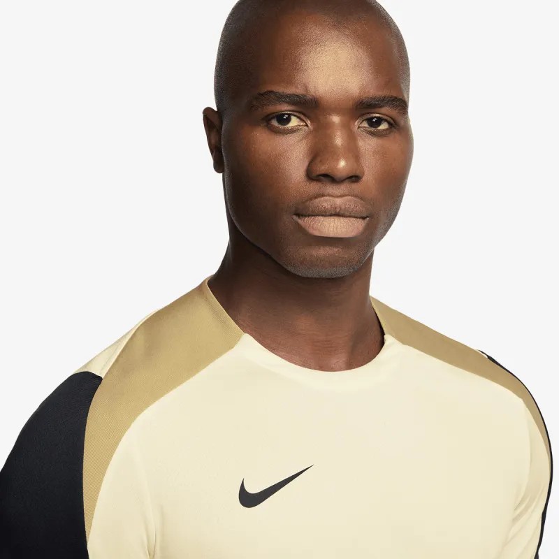 NIKE Majica Strike 
