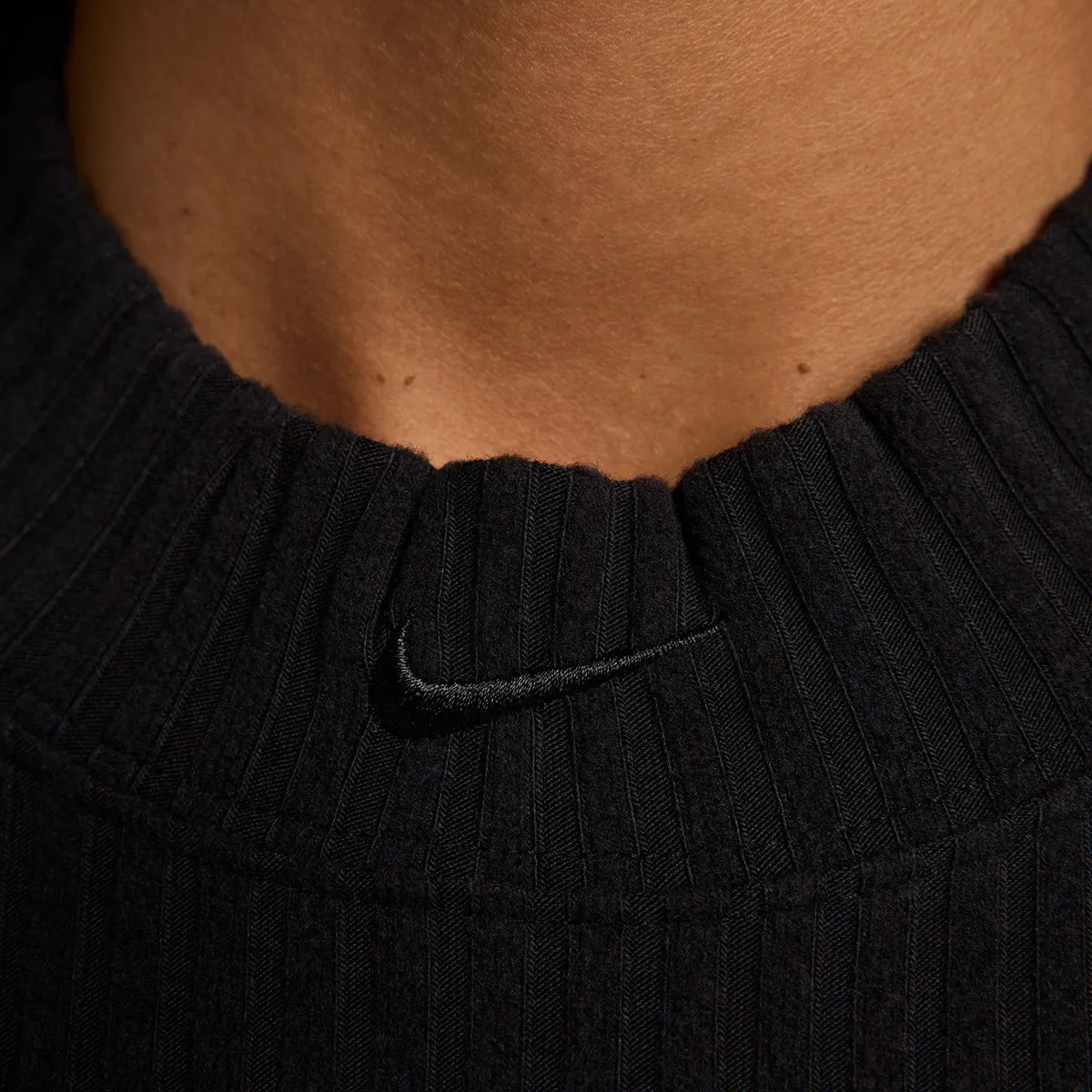NIKE MAJICA BEZ RUKAVA Sportswear Chill Knit