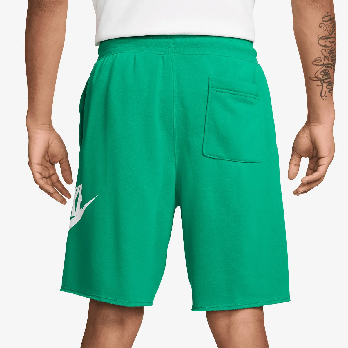 NIKE Šorc Club Alumni 
