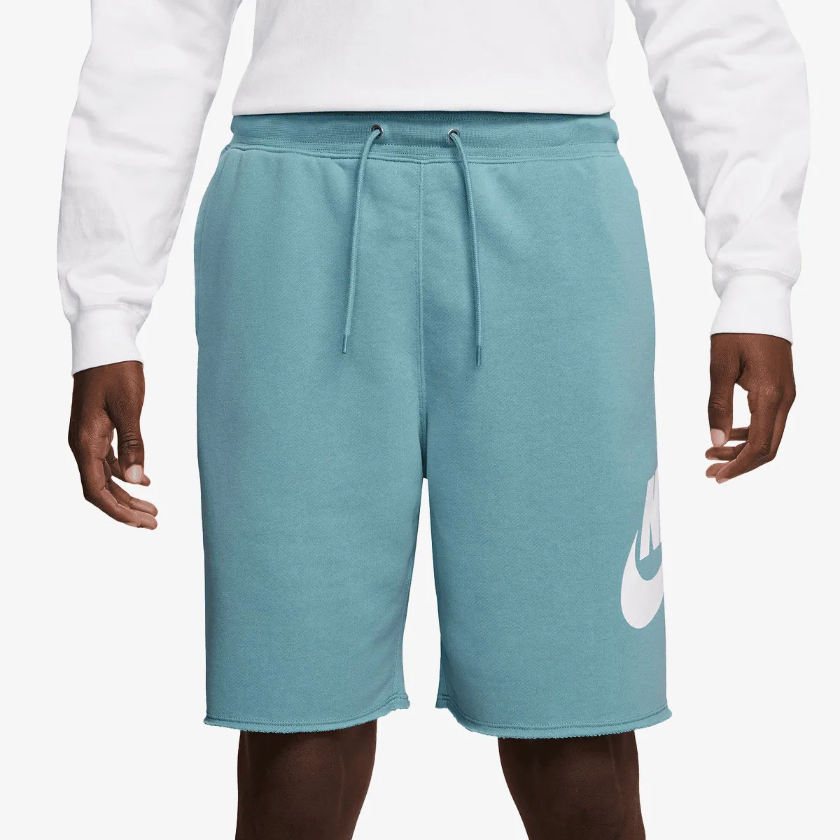 NIKE Šorc Club Alumni