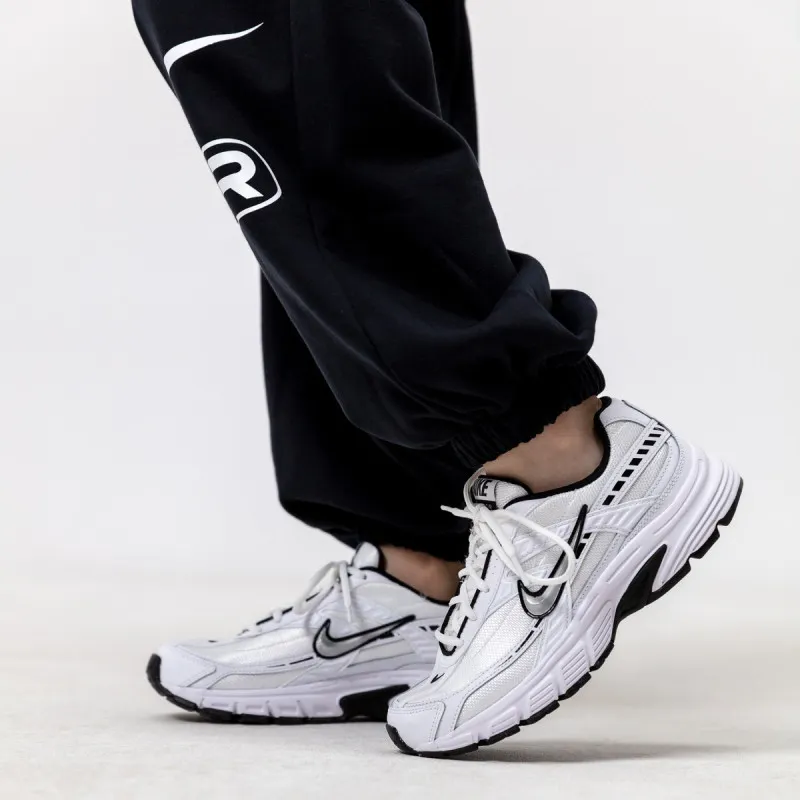 NIKE Patike Initiator