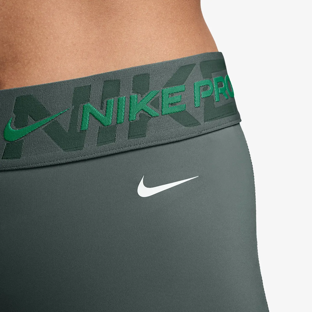 NIKE Šorc Pro