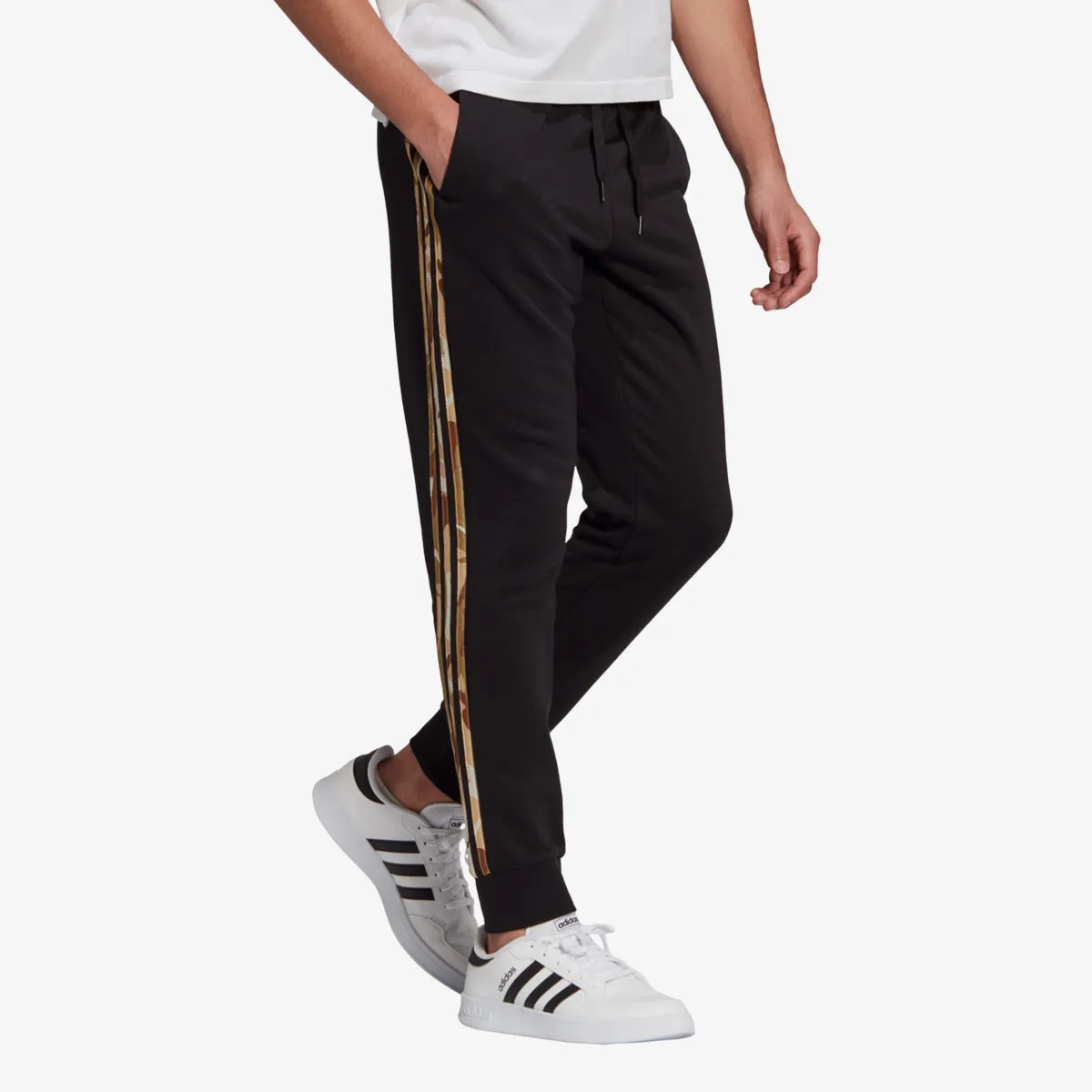 ADIDAS Donji deo trenerke DESIGNED TO MOVE CAMOUFLAGE GRAPHIC